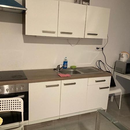 Downtown Modern 3 Bedrroom+ Living Room Apartment Wesselenyi 1.3 Szombathely Dış mekan fotoğraf